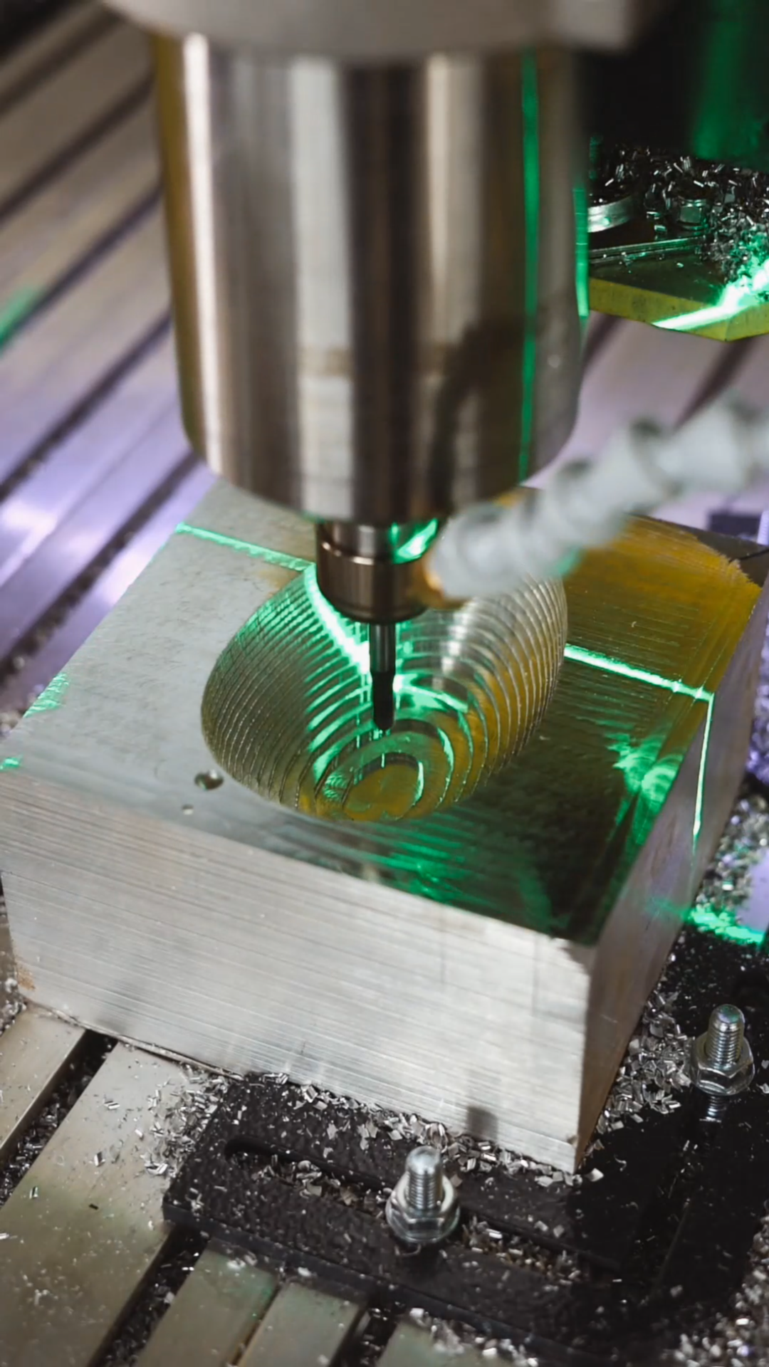 Lavorazione di precisione su alluminio e ottone con CNC Zeus LabMec