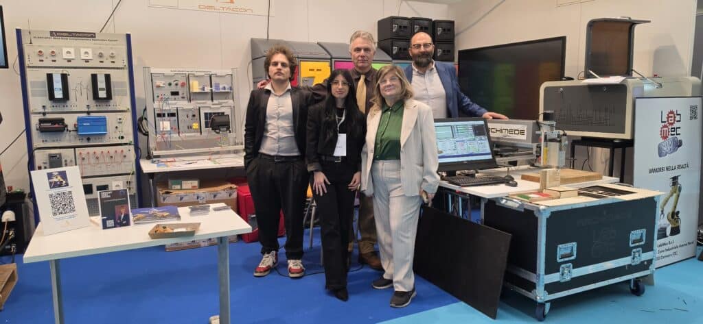 Team LabMec e Deltacon allo stand K40 di Didacta 2026 con i pantografi CNC Ares e Archimede
